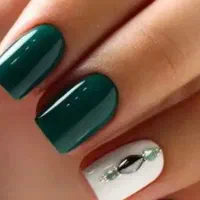 ‌اموزش کاشت ناخن بامدرک و پشتیبانی