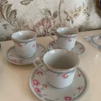 سه عدد فنجان قهوه ی گلدار زیبا