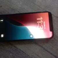 ۱۲ نرمال یه خط روی ال‌سی‌دی داره ولی مشکلی ندار