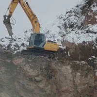 بیل نیوهلند 215 مدل 2009