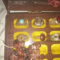 جعبه انگشتر تعداد ۱۷ عدد ۳عدد چاقو ۲عدد چرکه سندلو|جواهرات|میانه, |دیوار