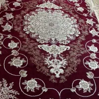دوعدد فرش و یک عدد موکت