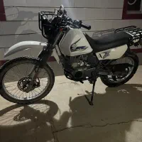 سوزوکیdr200