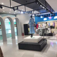 فروشنده پوشاک درفروشگاه پوشاک بانوان ستیاایران مال|استخدام بازاریابی و فروش|تهران, شهرک چیتگر|دیوار