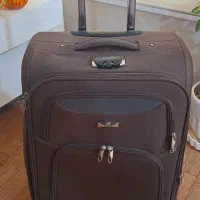 یک عدد چمدان سایز بزرگ|کیف، کفش، کمربند|بوشهر, |دیوار