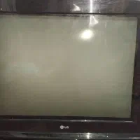 تلوزیون و میز