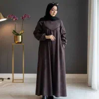 وسط کار و یک بسته بند در محیط بانوان