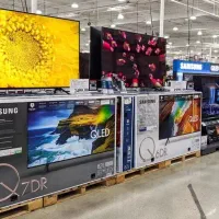 ال ای دی تمامی سایزها اقساطی دم به قسط بدون درصد|تلویزیون و پروژکتور|نیشابور, دارایی|دیوار