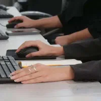 انجام سمینار‌‌ و پایان نامه همراه آموزش دفاع