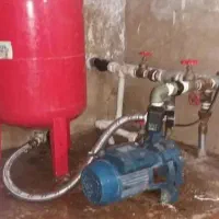 لوله کشی اب سردوگرم. اهنگری