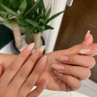 کاشت ناخن برای تکمیل آلبوم فقط هزینه مواد۲۵۰|خدمات آرایشگری و زیبایی|اصفهان, عطار نیشابوری|دیوار