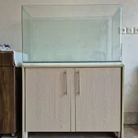 آکواریوم شیشه خم بهمراه میز ام دی اف