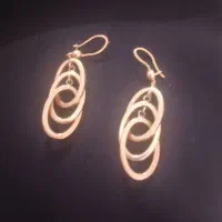 گشواره سه حلقه خارجی ۲۰۰ بالایی تابلو ۷گرم ۶۴۰