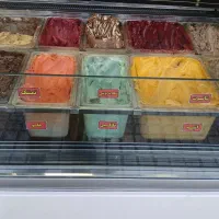 همکار ابمیوه بستنی اسکپ زن