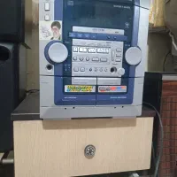 یک دستگاه ضبط وصورت خانگی