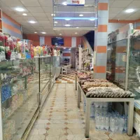 دو پرسنل کار در قنادی و فروش (1اقا/1خانم)