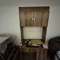 تخت و میز تحریز