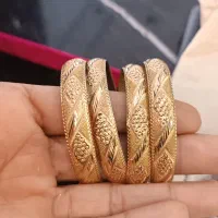 طلا 18عیار 200بالای تابلو