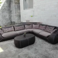 مبل هفت نفره چرم تمیز و سالم