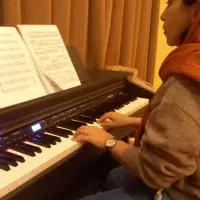 آموزش پیانو کیبورد در منزل شما