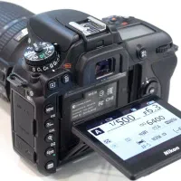 Nikon D7500 لنز 18-140mm VR شاتر کم سالم بی نقص|دوربین عکاسی و فیلم‌برداری|تهران, فردوس|دیوار