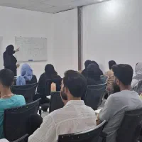 دوره های آموزشی دستیار دندانپزشک و داروخانه