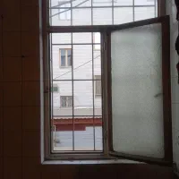 درب پارکینگ و  درب نفر  رو  و پنجره آهنی سالم|مصالح و تجهیزات ساختمان|اراک, |دیوار