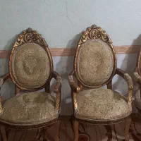 مبل و پشتی
