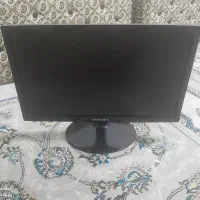 3عددمانیتورسامسونگ 19اینج درحدنوسالم سالم