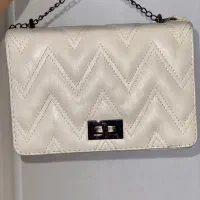 کیف سفید زنانه