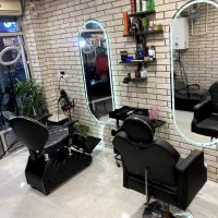 اجاره صندلی ارایشگاه مردانه به ارایشگر|آرایشگاه و سالنهای زیبایی|رشت, دیانتی|دیوار