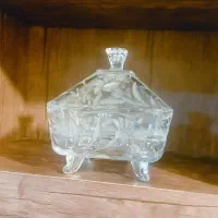 تمامی  ظروف  تمیز  و در حد نو