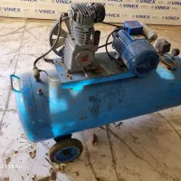 تعدادی کمپرسور و پمپ باد