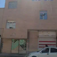 ساختمان ۳طبقه بایک باب مغازه