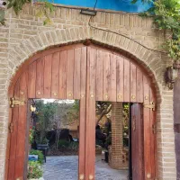 نیروی بار ، صندوق ، ویتر و سالن کار