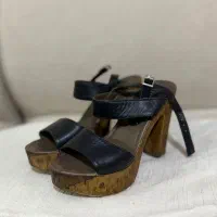 کفش|کیف، کفش، کمربند|شیراز, شهرک مخابرات|دیوار