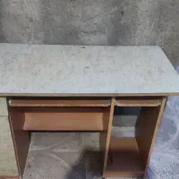 میز کامپیوتر