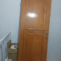 در کمد دیواری