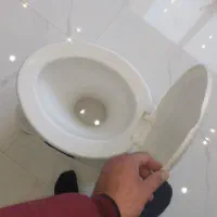 توالت فرنگی پلاستیکی نو روشویی باپایه