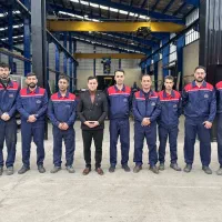 انبار دار و کمک انبار دار