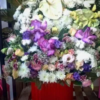دسته گل و پایه گل