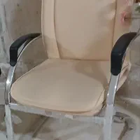 ۴ عددصندلی nilper برای میزکنفرانس