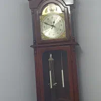 ساعت ایستاده و میز تی وی
