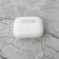 یک عدد هدفون بلوتوثی آیفون بدون ایراد تظمینی