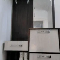 جاکفشی اینه دار