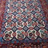 چند تخته فرش نفیس دستبافت خانگی