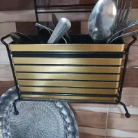یک عدد آب چکان و جاقاشقی تایلندی|آب‌چکان و نظم‌دهنده ظروف|نیشابور, ابراهیم ادهم|دیوار