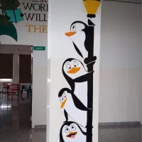 به یک خانم نقاش جهت نقاشی دیواری و رنگ آمیزی دیوار