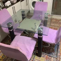 میز نهارخوری و کمد