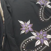 بلوز مشکی استین دار